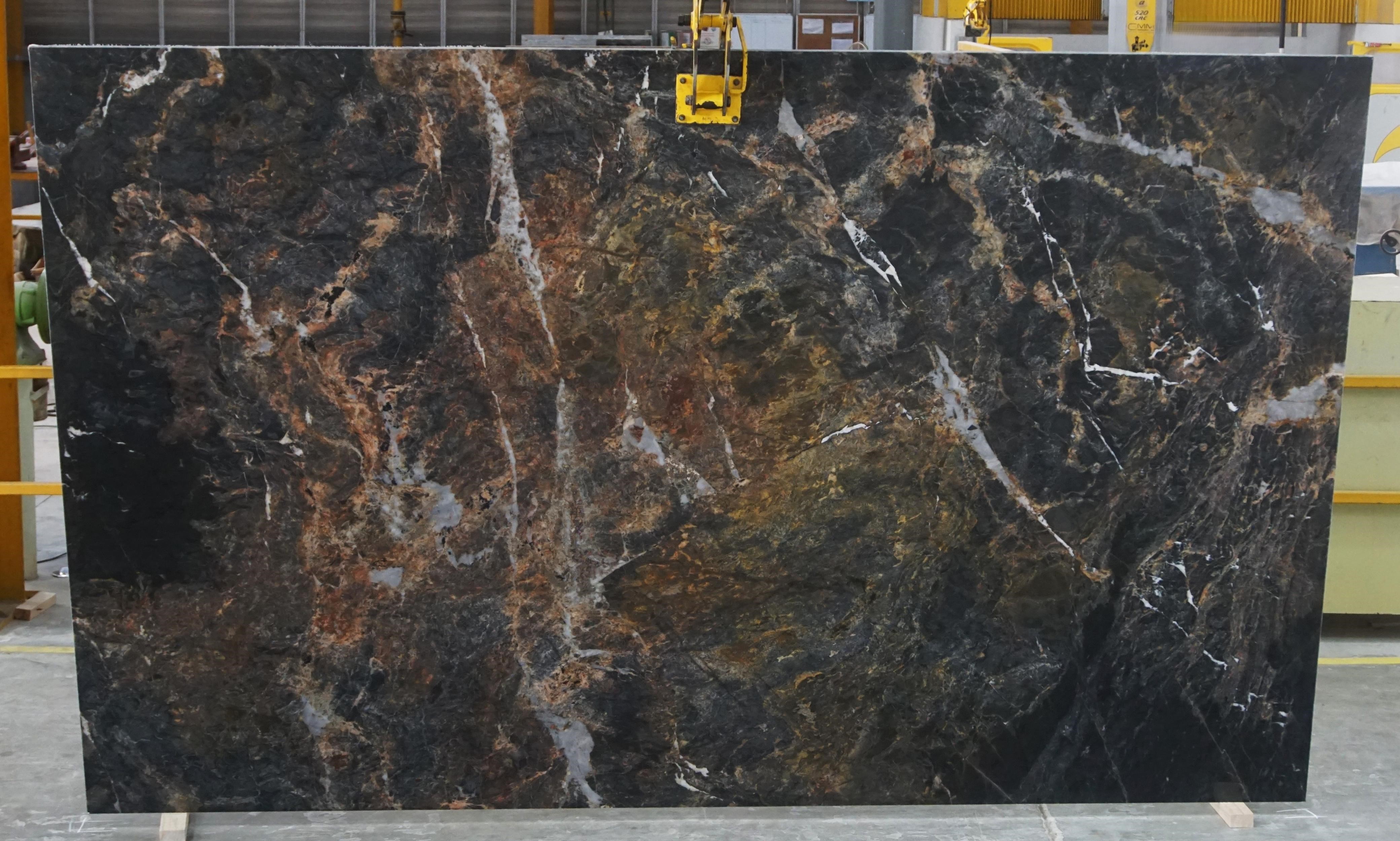 Lava Oro Granite